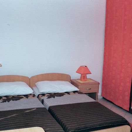 Hostel Amfora Fazana Luaran gambar