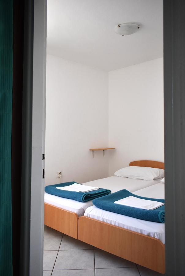 Hostel Amfora Fazana Luaran gambar